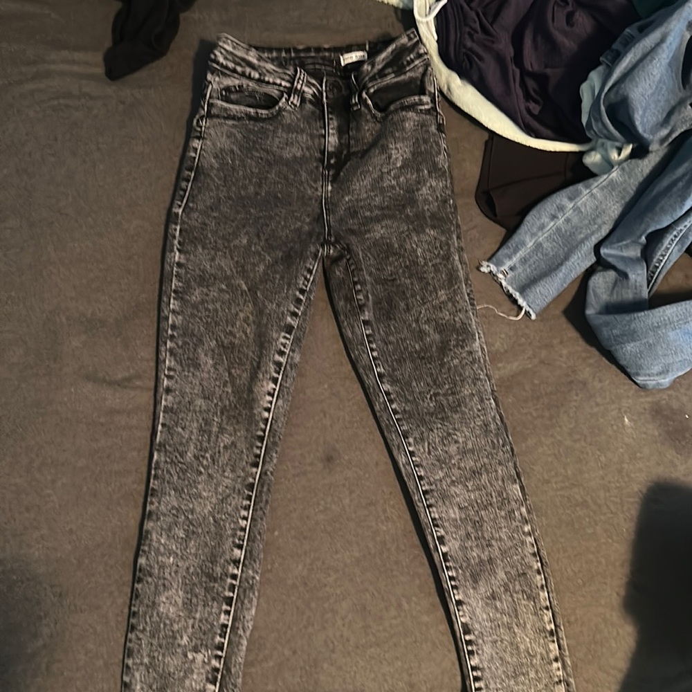 Black skinny jeans